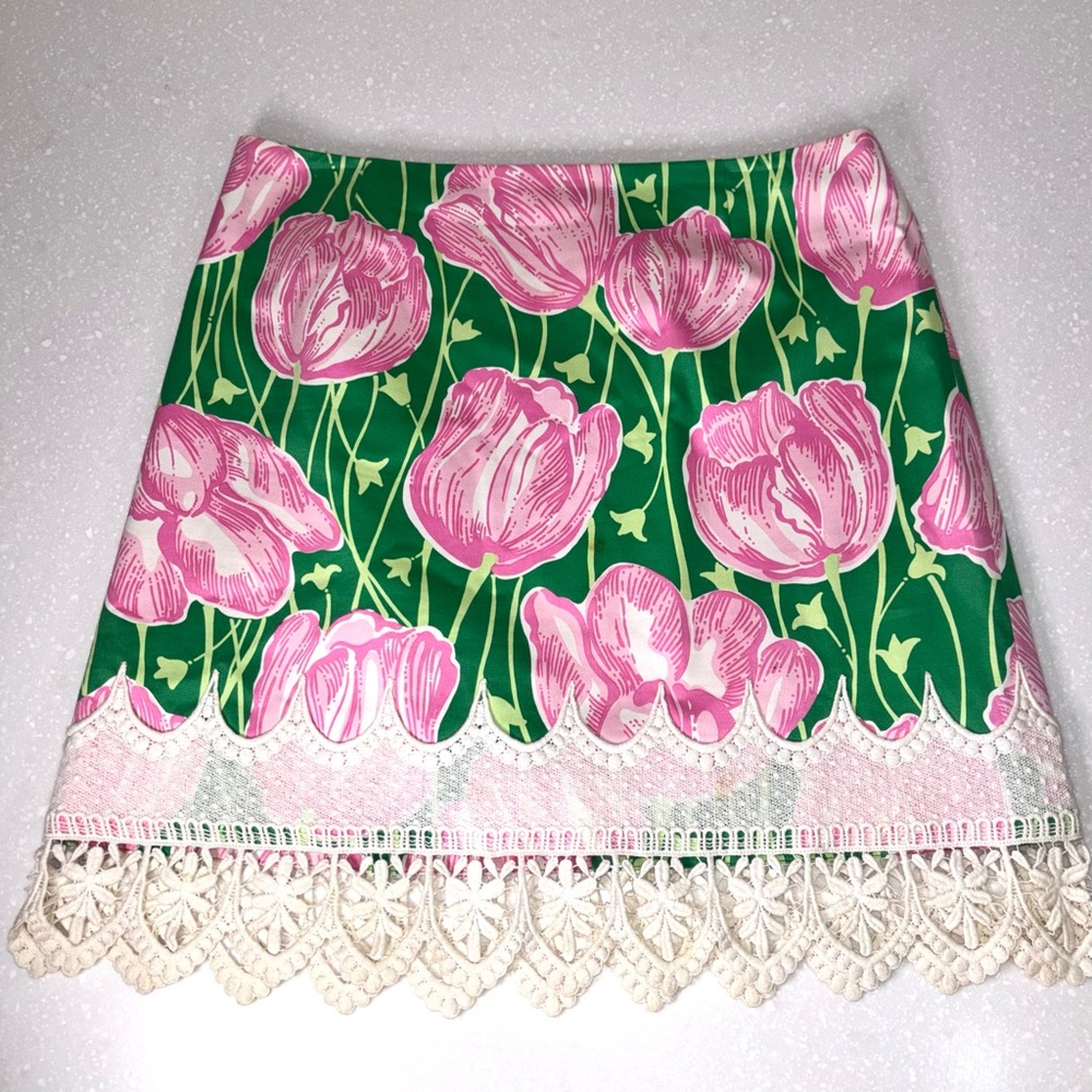 Lilly Pulitzer Size 8 Tulip Print Mini Skirt Green Pink Lace Hem Lined Cotton - Picture 2 of 6